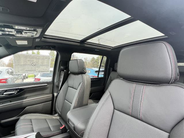 New 2026 Chevrolet Suburban RST w/ RST Capability Package AWD/4WD image 17