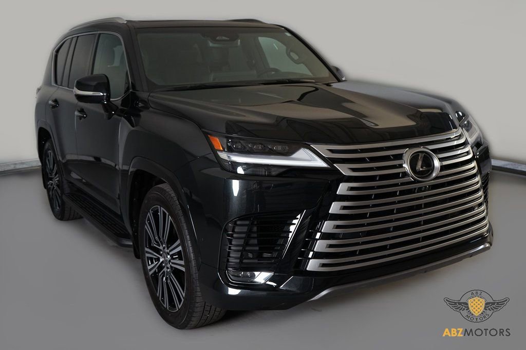 Used 2026 Lexus LX 600 4WD w/ Luxury Package image 2
