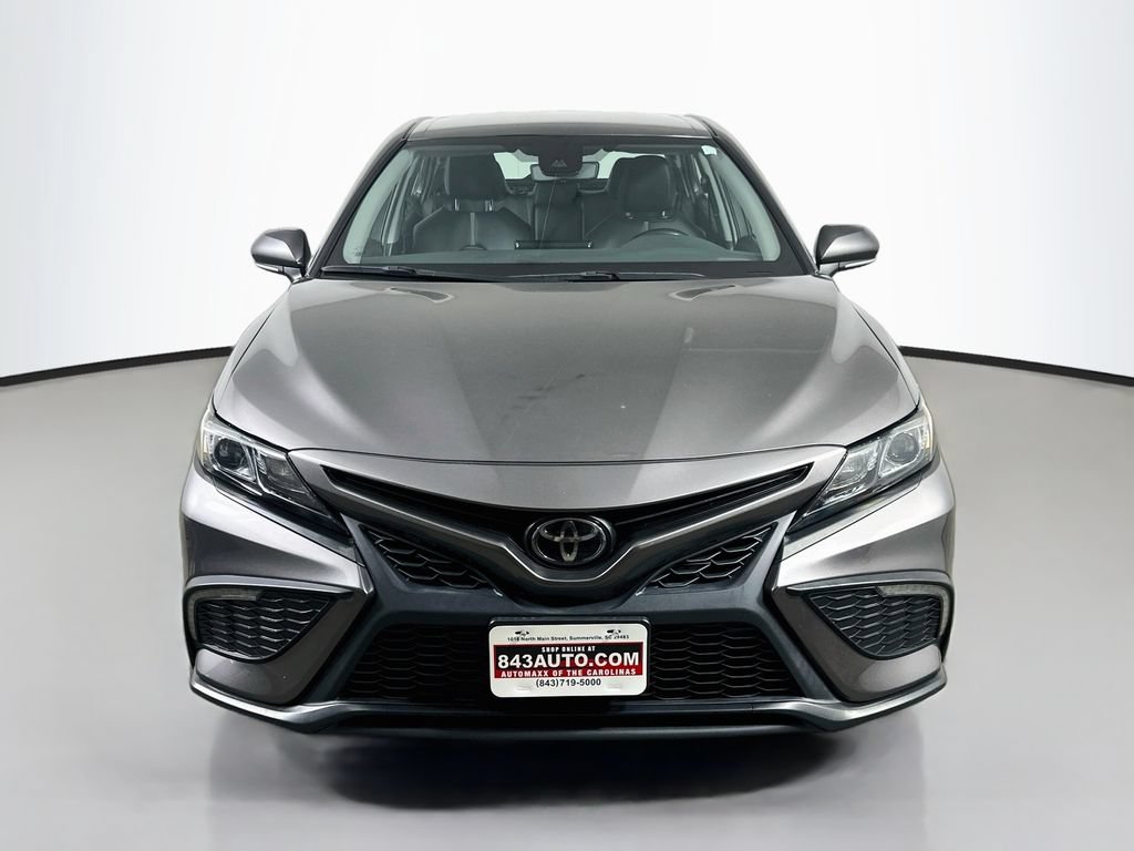 Used 2023 Toyota Camry SE FWD image 2