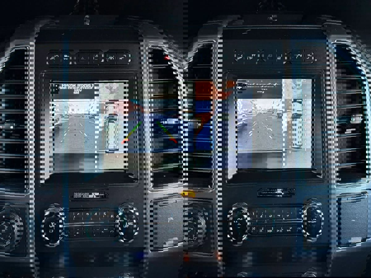 Used 2019 Ford Expedition Platinum image 61