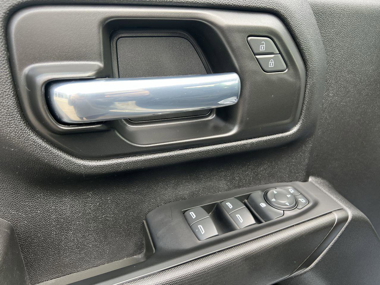 Certified 2022 Chevrolet Silverado 2500 Custom w/ Custom Convenience Package image 23