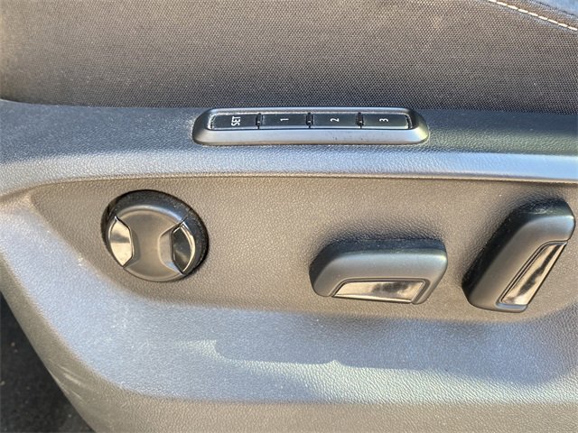 Used 2023 Volkswagen Atlas Cross Sport SEL R-Line image 21