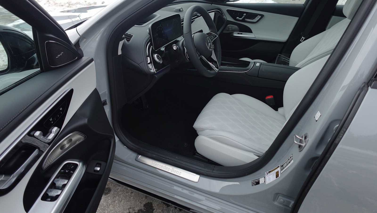 New 2026 Mercedes-Benz E 350 4MATIC Sedan image 21