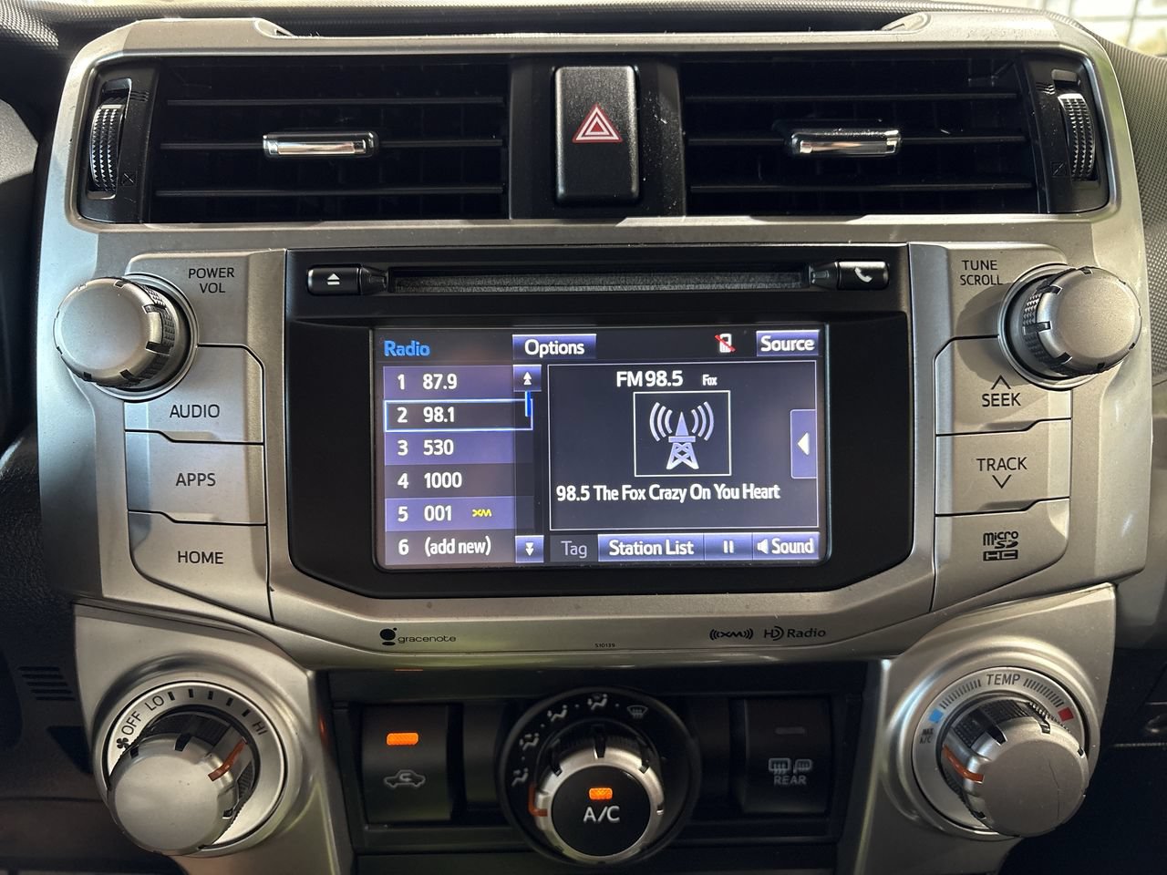 Used 2016 Toyota 4Runner SR5 AWD/4WD image 16