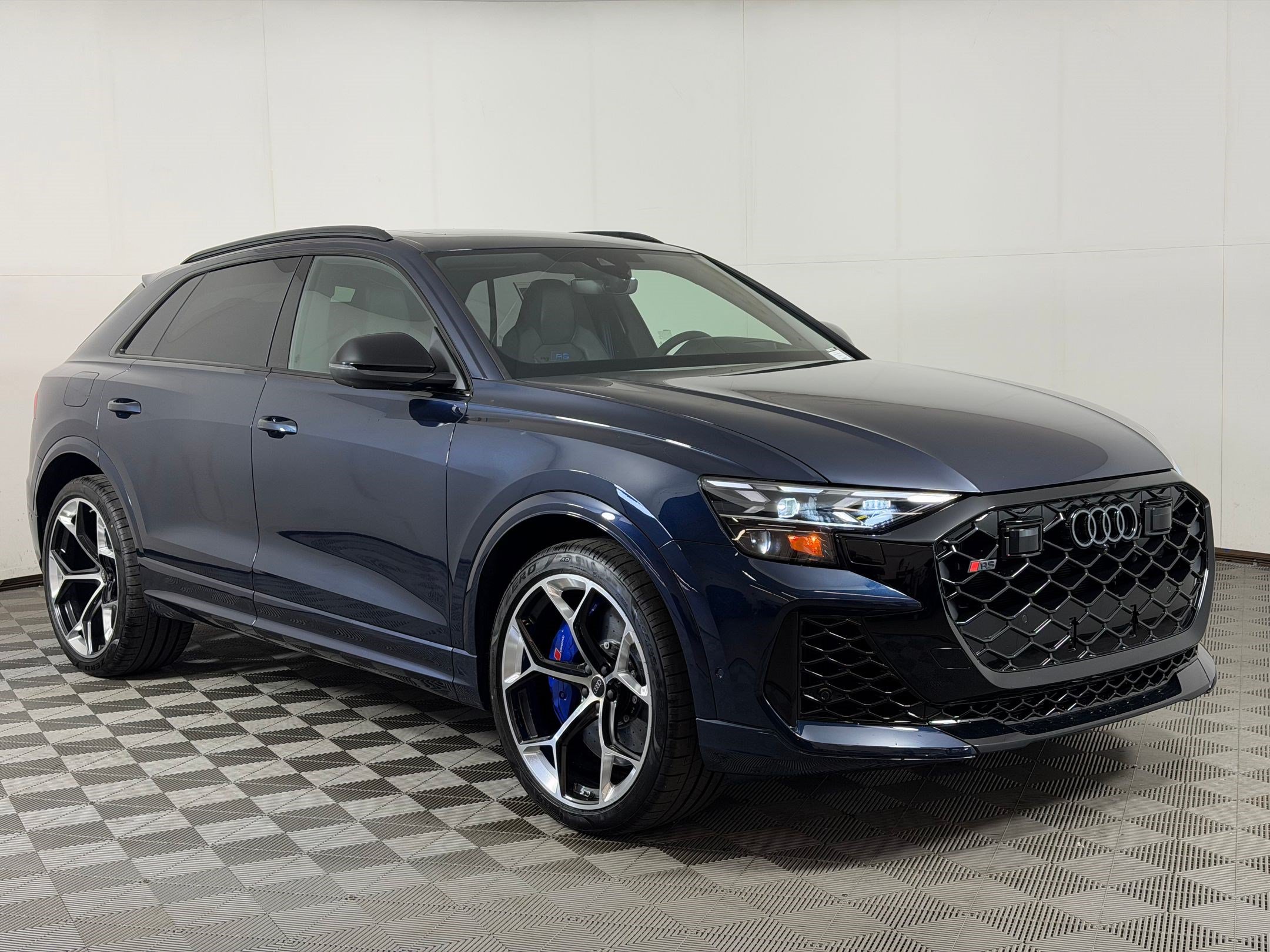 New 2026 Audi RS Q8 performance AWD/4WD image 7