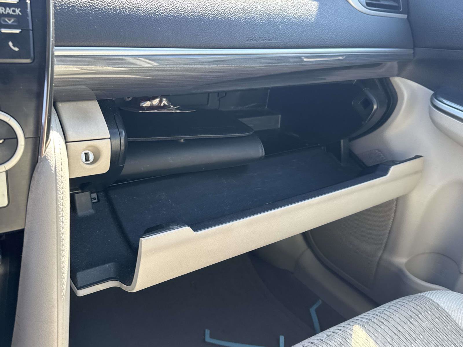 Used 2014 Toyota Camry LE image 30