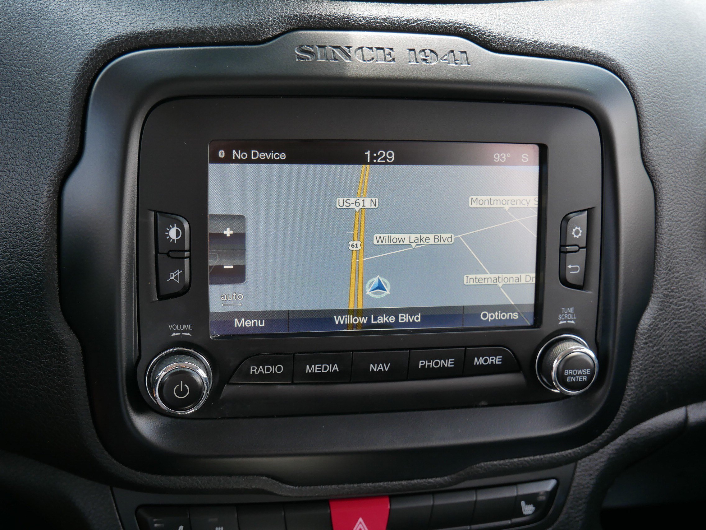 Used 2015 Jeep Renegade Limited w/ Safety & Security Group I AWD/4WD image 22