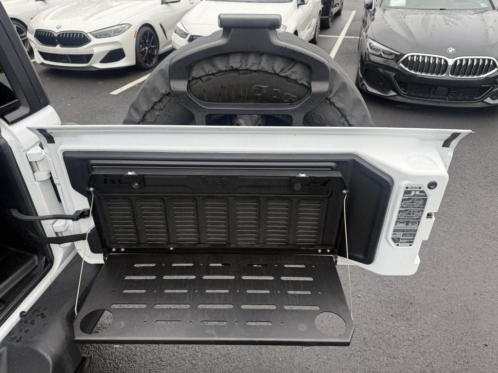 Used 2021 Jeep Wrangler Sport AWD/4WD image 6