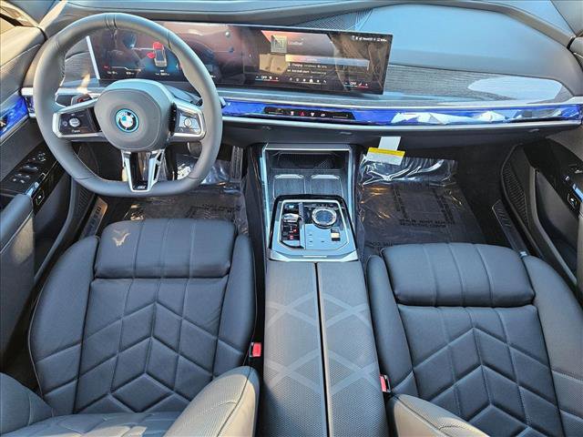 Used 2026 BMW i7 xDrive60 w/ Premium Package image 15