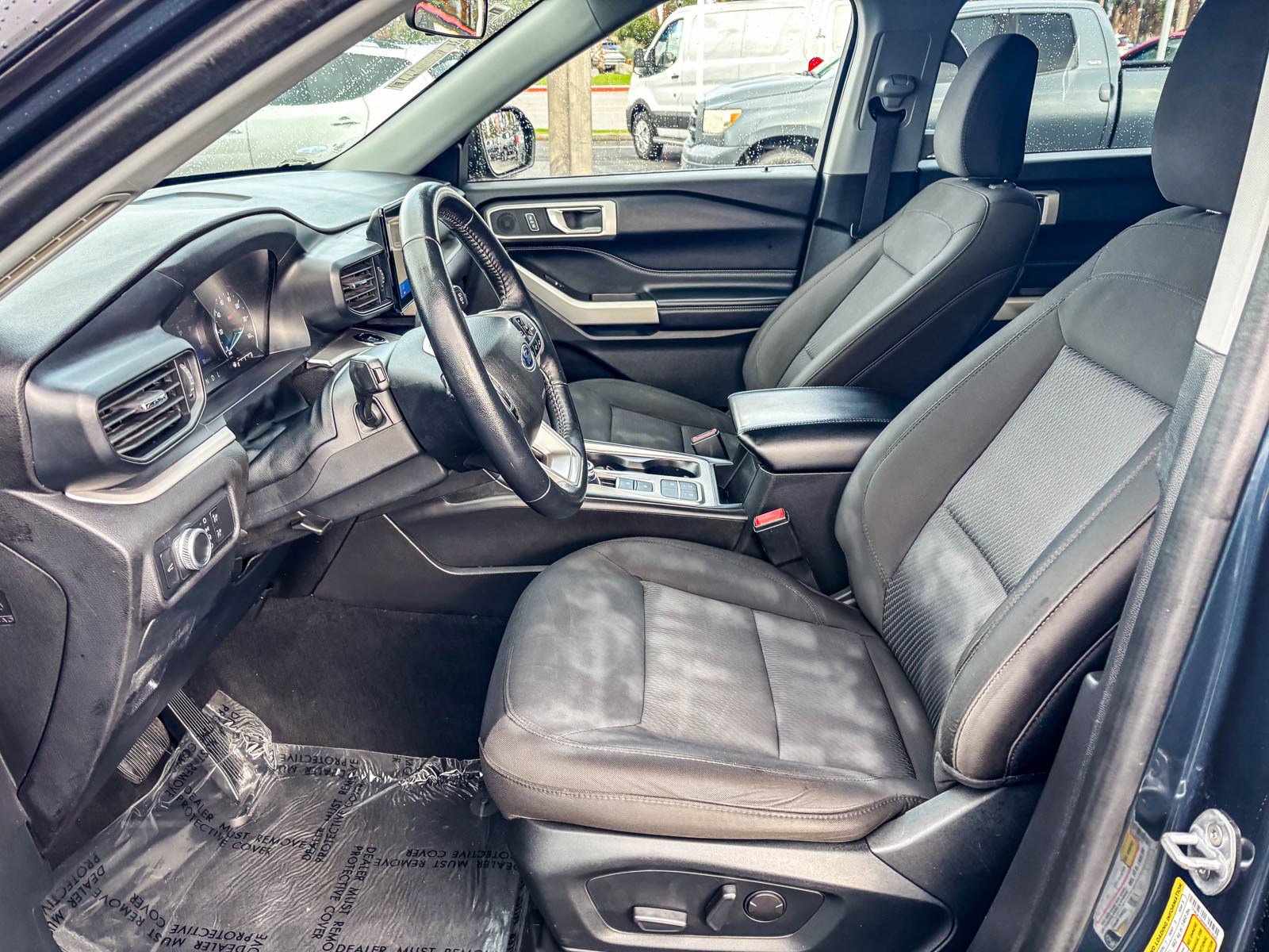 Used 2022 Ford Explorer XLT image 20