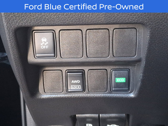 Used 2018 Nissan Rogue Sport SV AWD/4WD image 24