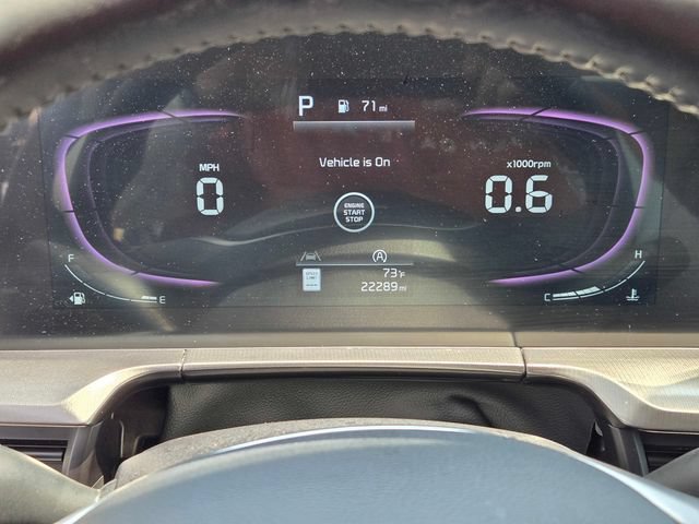 Used 2025 Kia Telluride LX FWD image 17