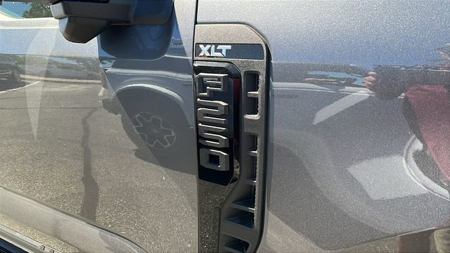 New 2026 Ford F250 XLT w/ XLT Premium Package image 9