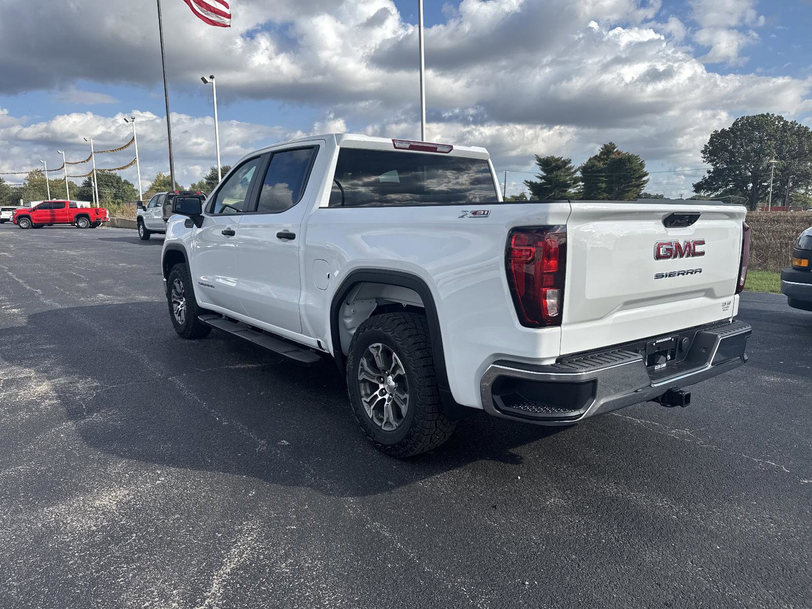 New 2026 GMC Sierra 1500 Pro w/ Pro Value Package image 3