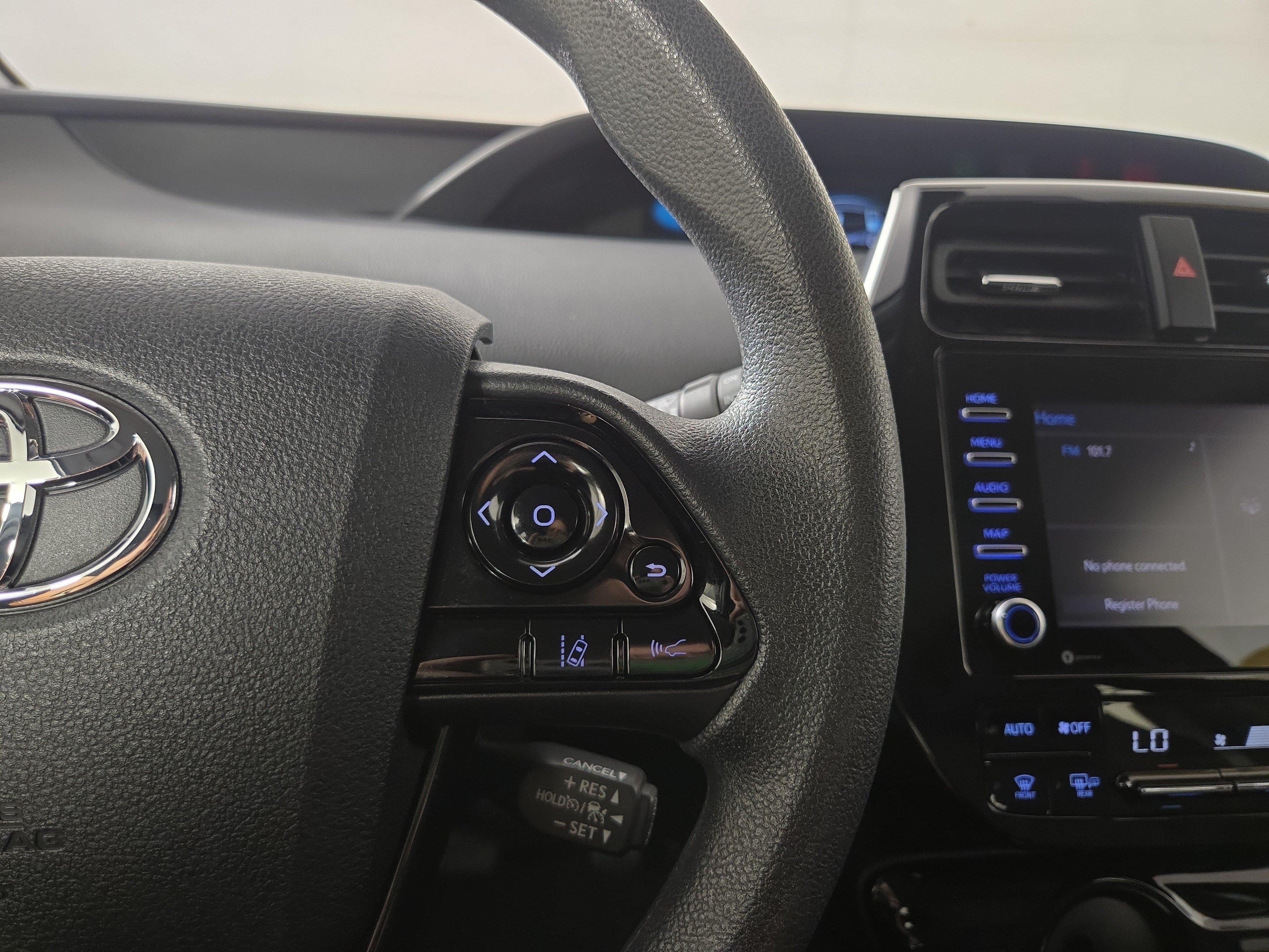Used 2021 Toyota Prius LE FWD image 16