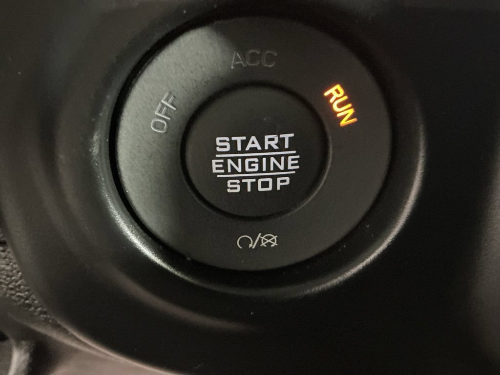 Used 2022 Jeep Wrangler Unlimited Rubicon w/ LED Lighting Group AWD/4WD image 26