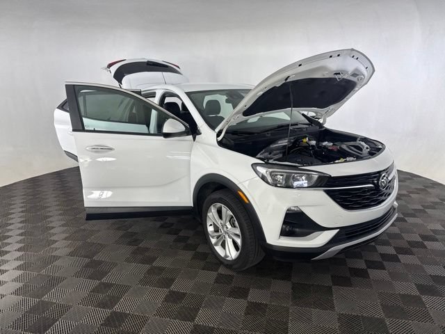 Used 2022 Buick Encore GX Preferred w/ Cold Weather Comfort Package AWD/4WD image 12