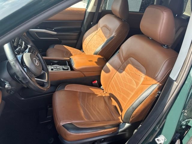 Used 2023 Nissan Pathfinder Platinum AWD/4WD image 10