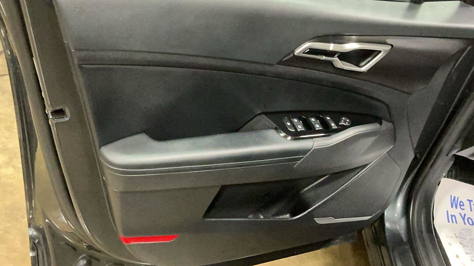 Used 2024 Kia Sportage EX image 13