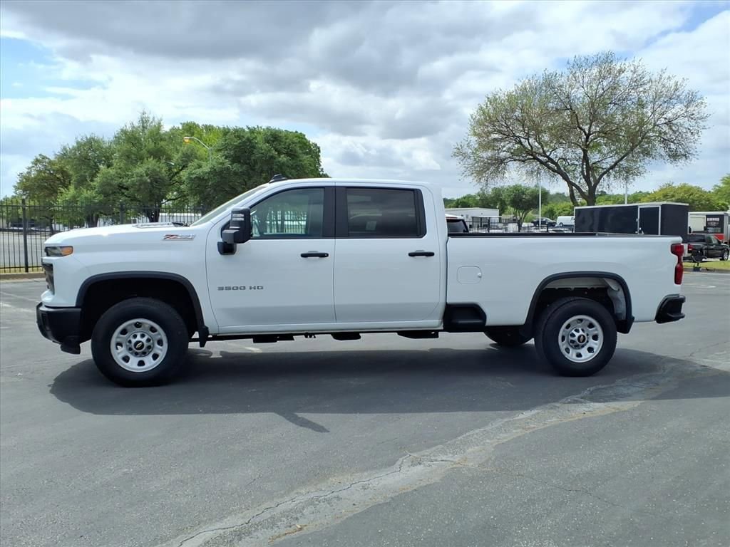 Used 2024 Chevrolet Silverado 3500 W/T AWD/4WD image 5