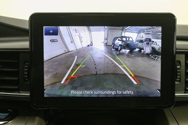 Used 2023 Ford Explorer XLT w/ Equipment Group 202A image 25