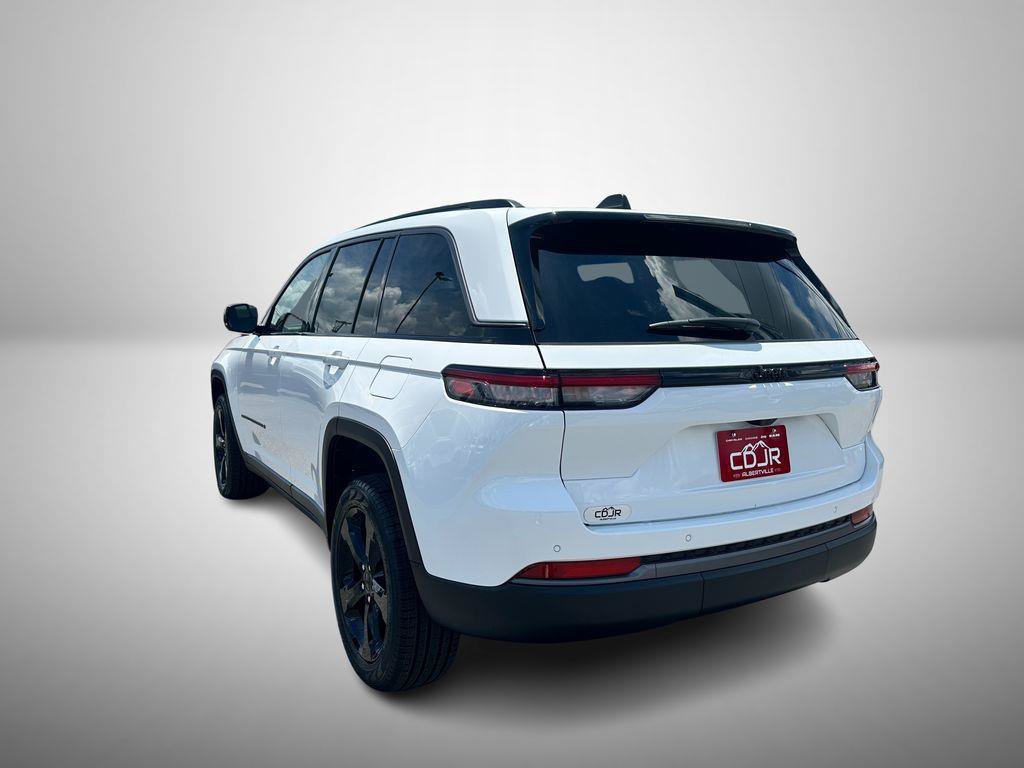 New 2026 Jeep Grand Cherokee Limited w/ Limited Altitude Package RWD image 3