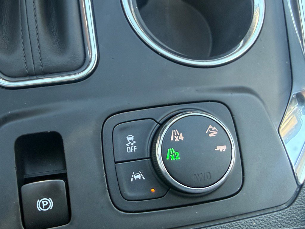 Used 2019 Chevrolet Traverse Premier w/ Redline Edition AWD/4WD image 19