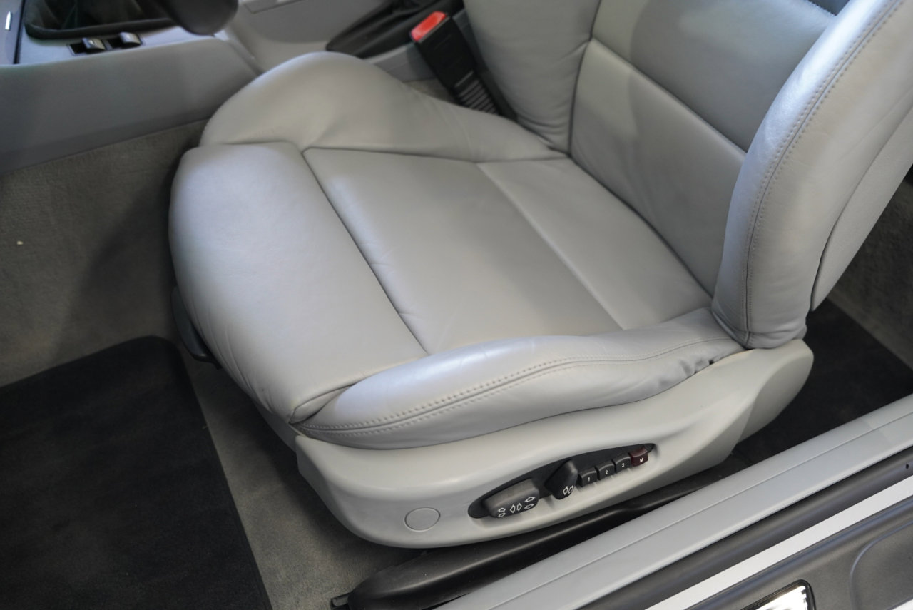 Used 2004 BMW M3 Coupe image 25