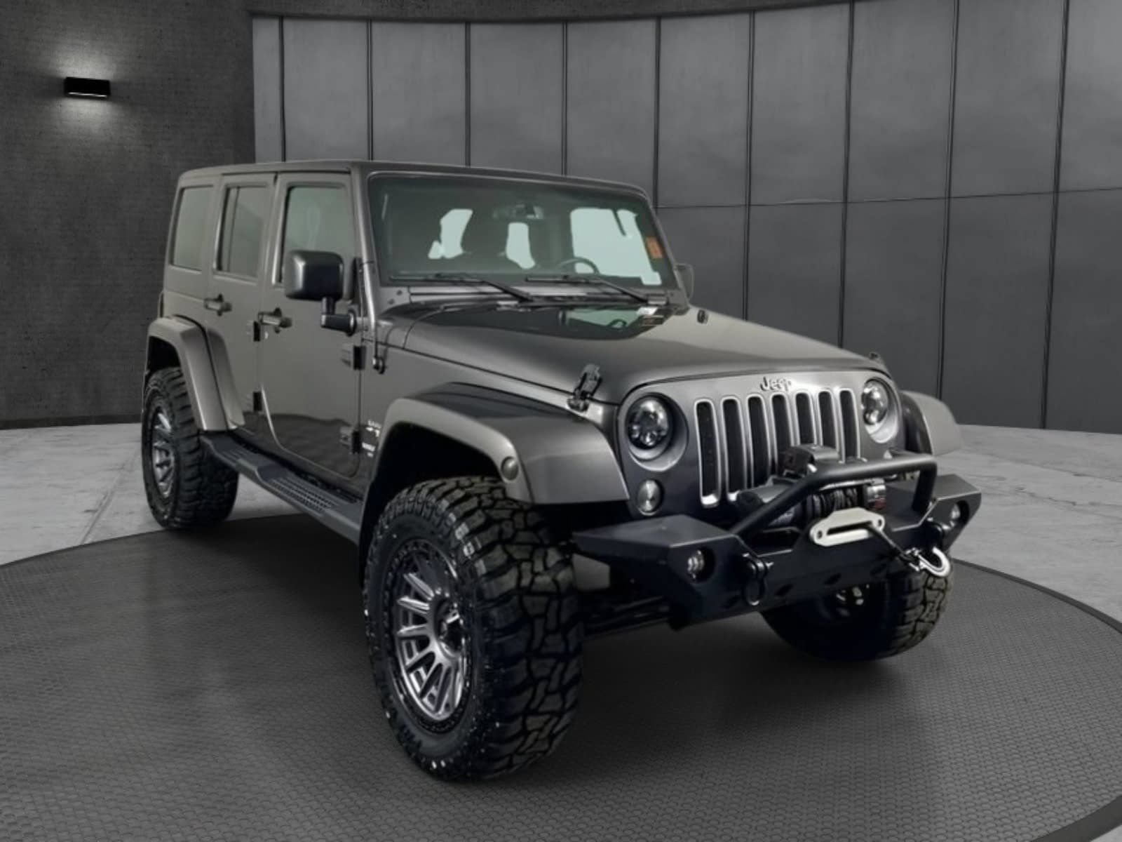Used 2016 Jeep Wrangler Unlimited Sahara w/ Connectivity Group AWD/4WD image 5
