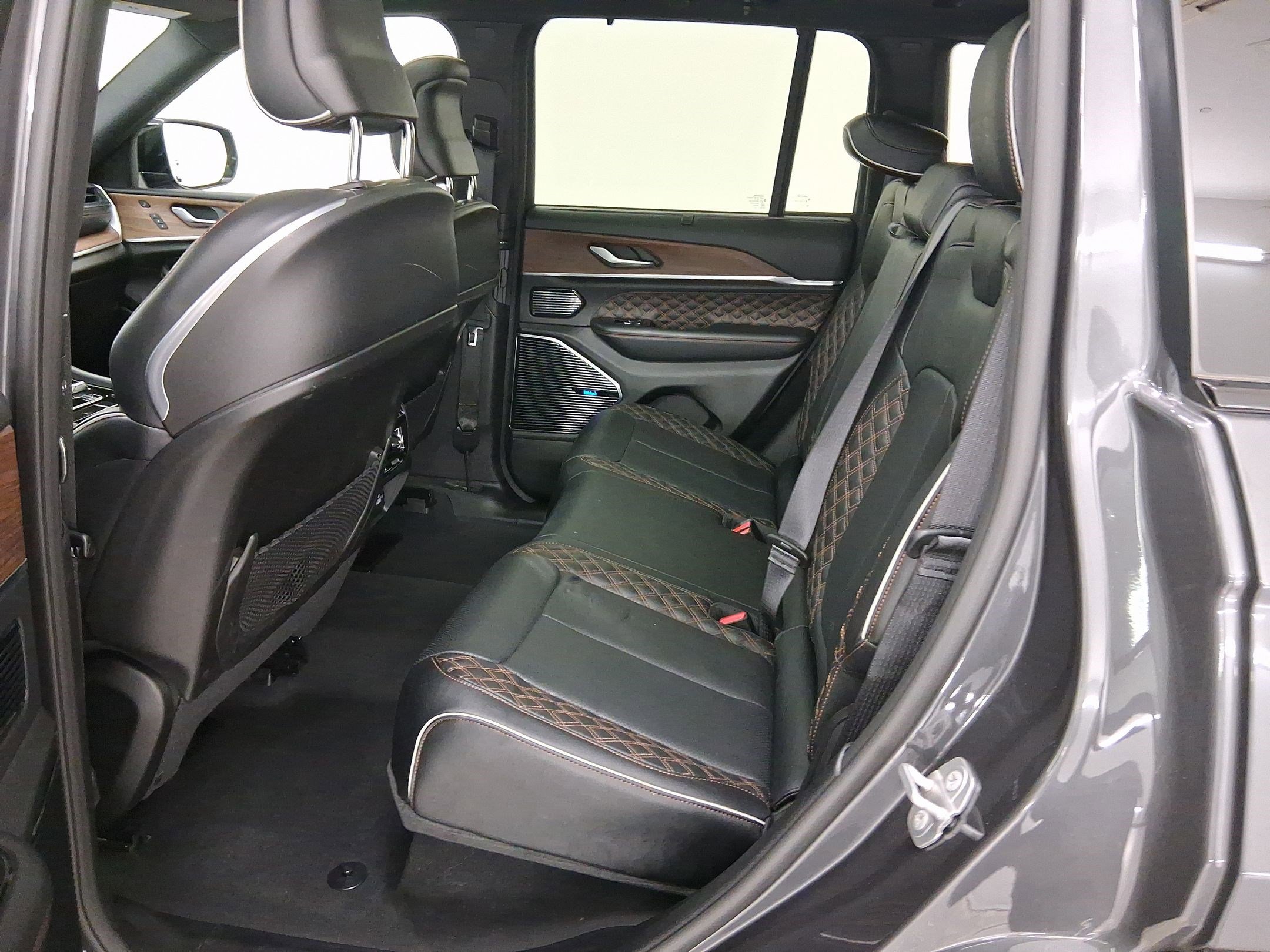 Used 2022 Jeep Grand Cherokee Summit w/ Adv Protech Group IV image 13