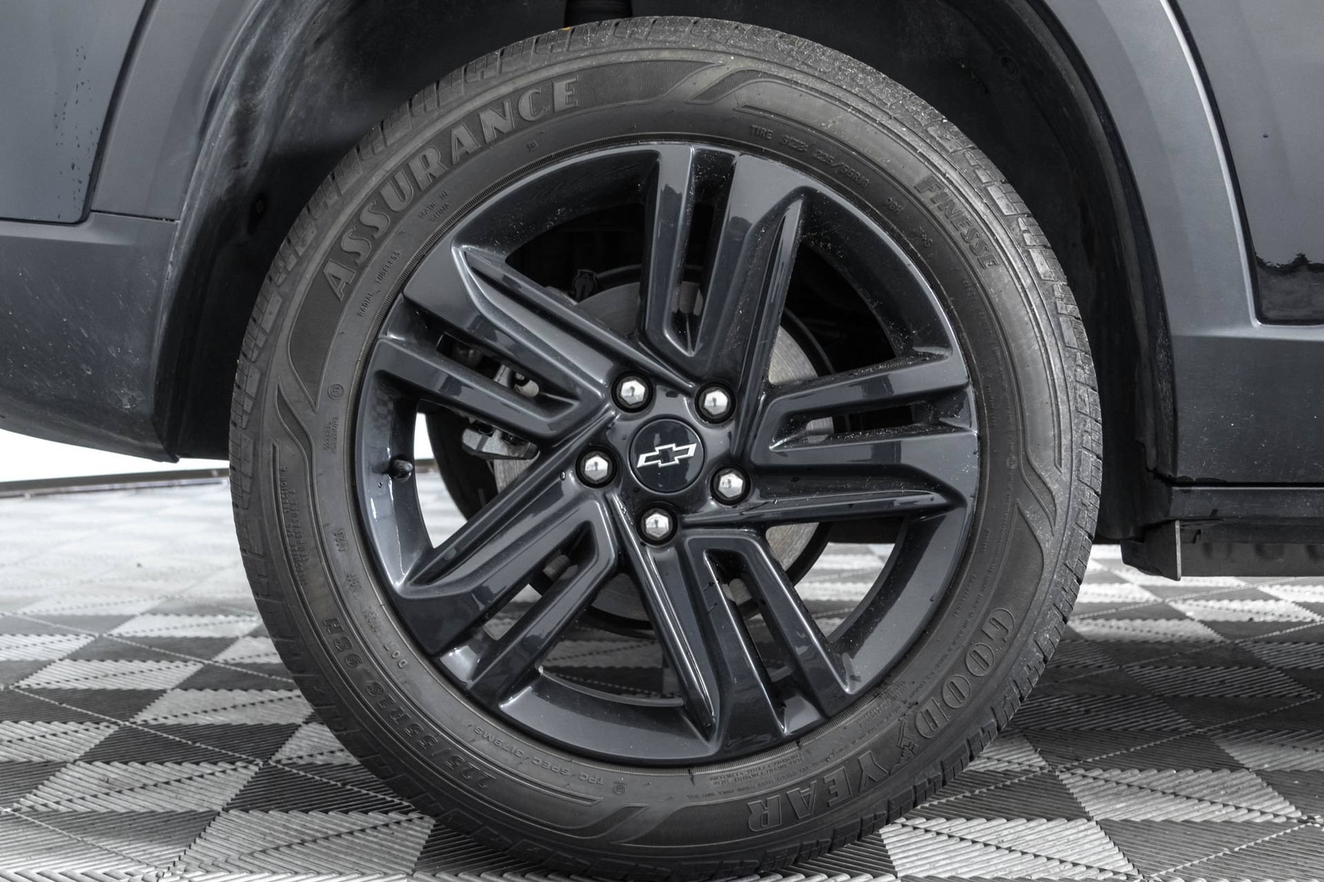 Used 2024 Chevrolet Trax ACTIV w/ Driver Confidence Package FWD image 43