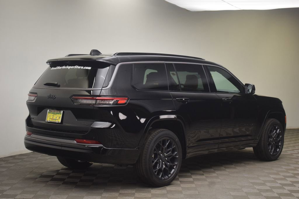 New 2026 Jeep Grand Cherokee L Summit w/ Obsidian Package AWD/4WD image 6