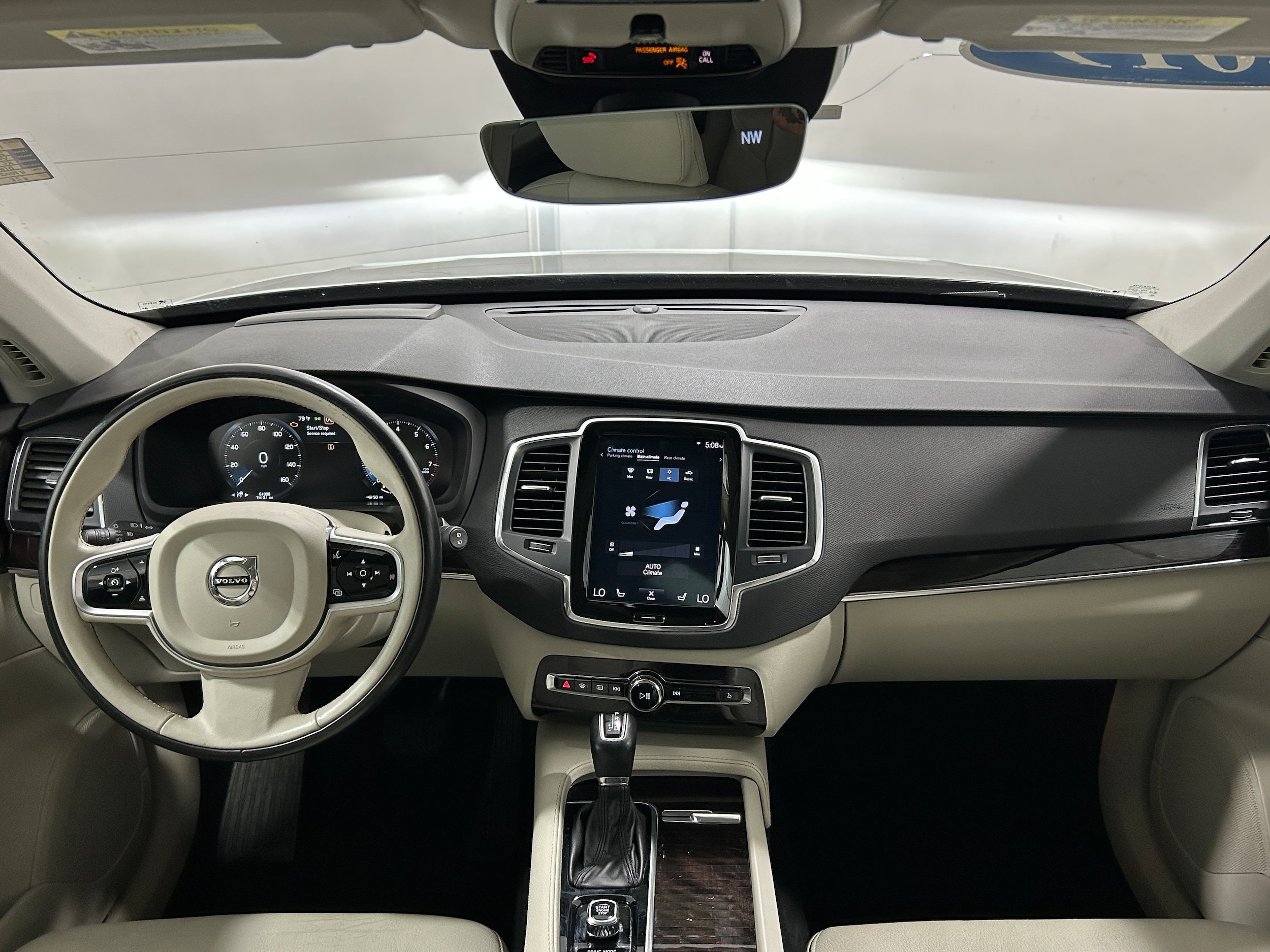 Used 2019 Volvo XC90 T6 Momentum w/ Advanced Package AWD/4WD image 13