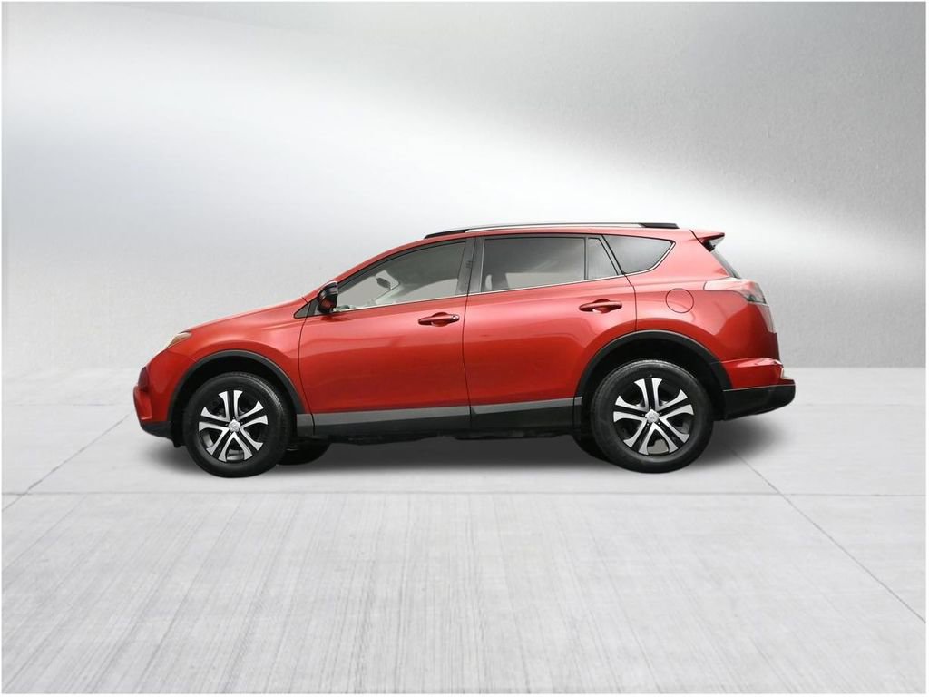Used 2016 Toyota RAV4 LE image 13