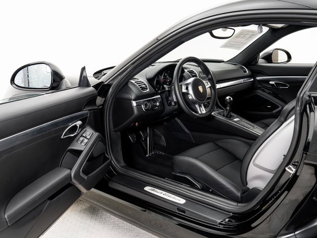 Used 2016 Porsche Cayman image 7