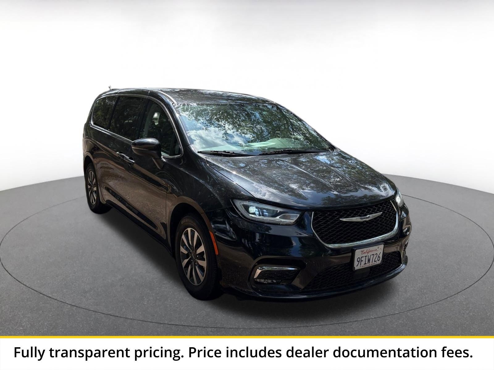 Used 2023 Chrysler Pacifica Touring-L
