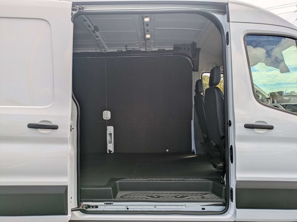 New 2026 Ford Transit 250 148 Medium Roof w/ Load Area Protection Package RWD image 14