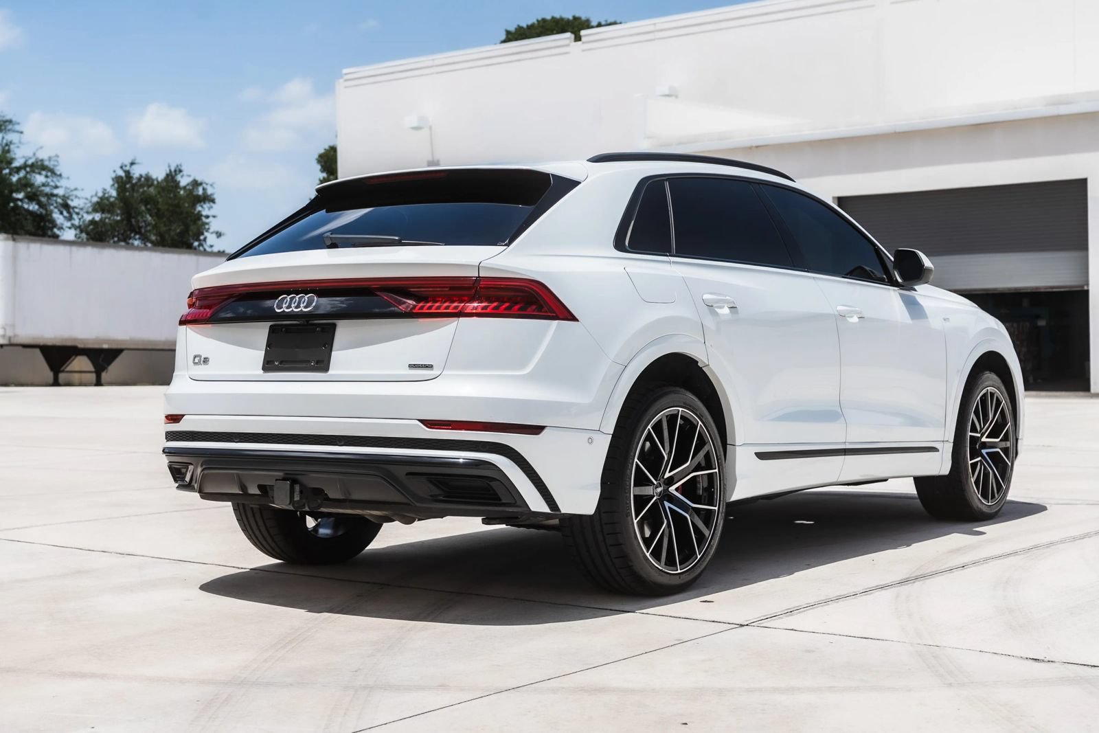 Used 2020 Audi Q8 Premium Plus AWD/4WD image 8