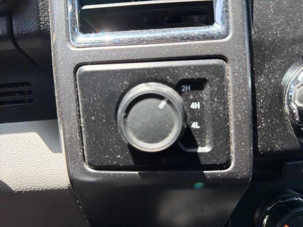 Used 2015 Ford F150 XLT w/ Equipment Group 301A Mid AWD/4WD image 25