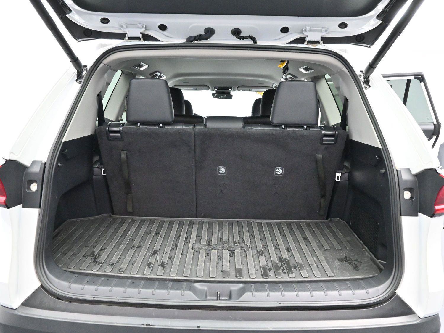 Used 2024 Toyota Grand Highlander XLE image 9