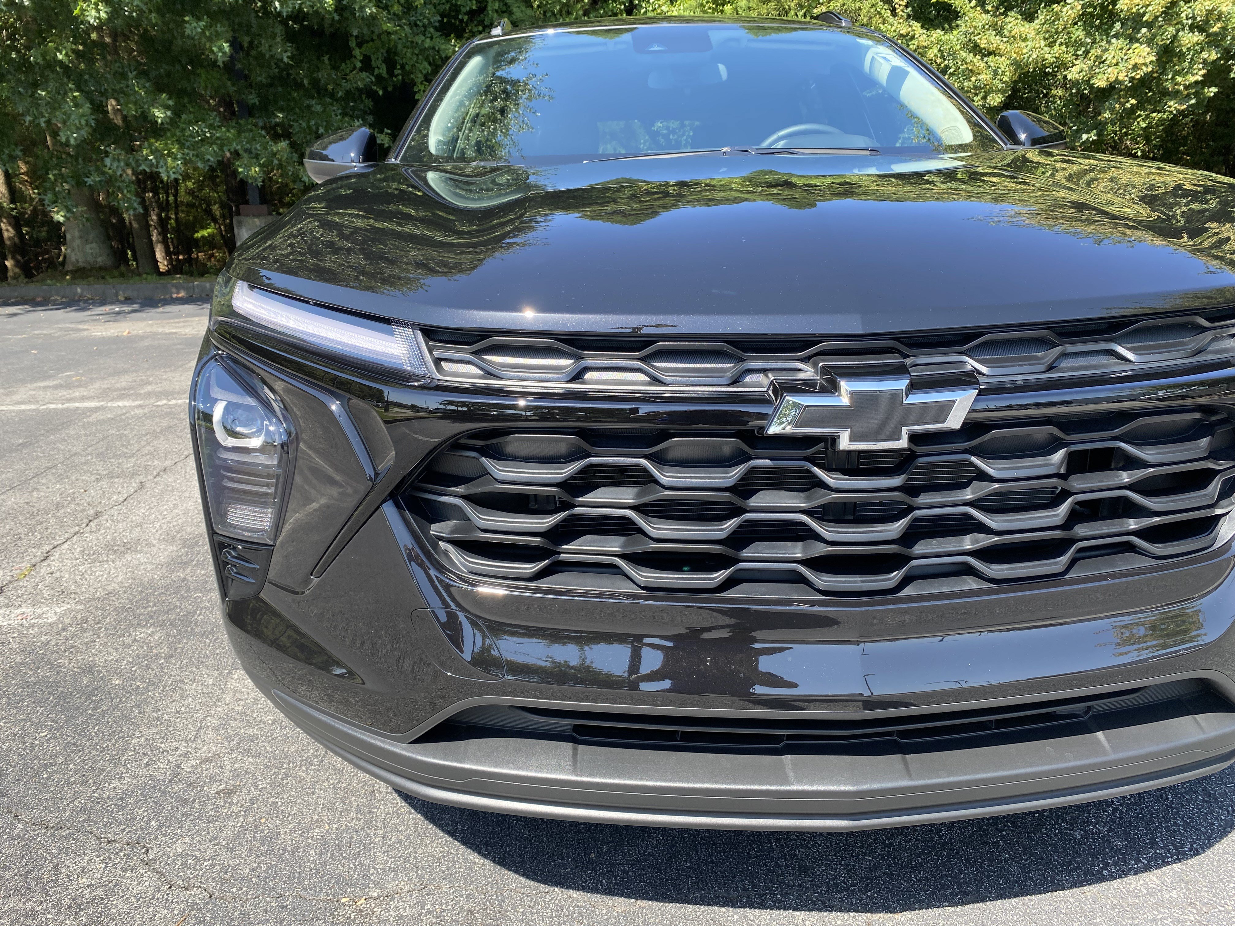 Used 2026 Chevrolet Trax LT w/ Midnight Edition FWD image 14