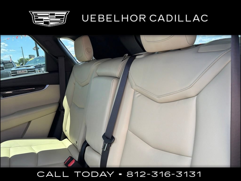 Used 2017 Cadillac XT5 FWD image 17