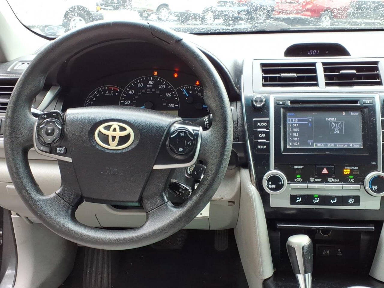 Used 2014 Toyota Camry FWD image 12