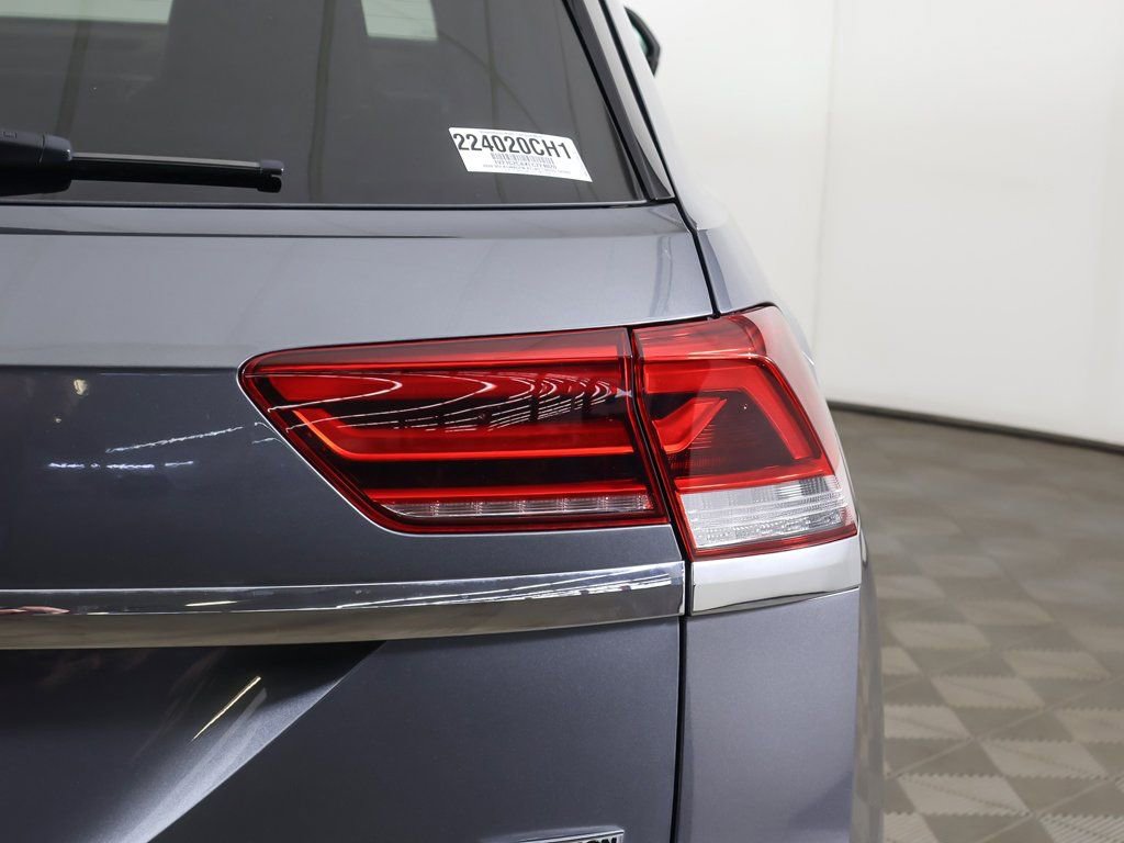 Used 2020 Volkswagen Atlas Cross Sport SE image 16