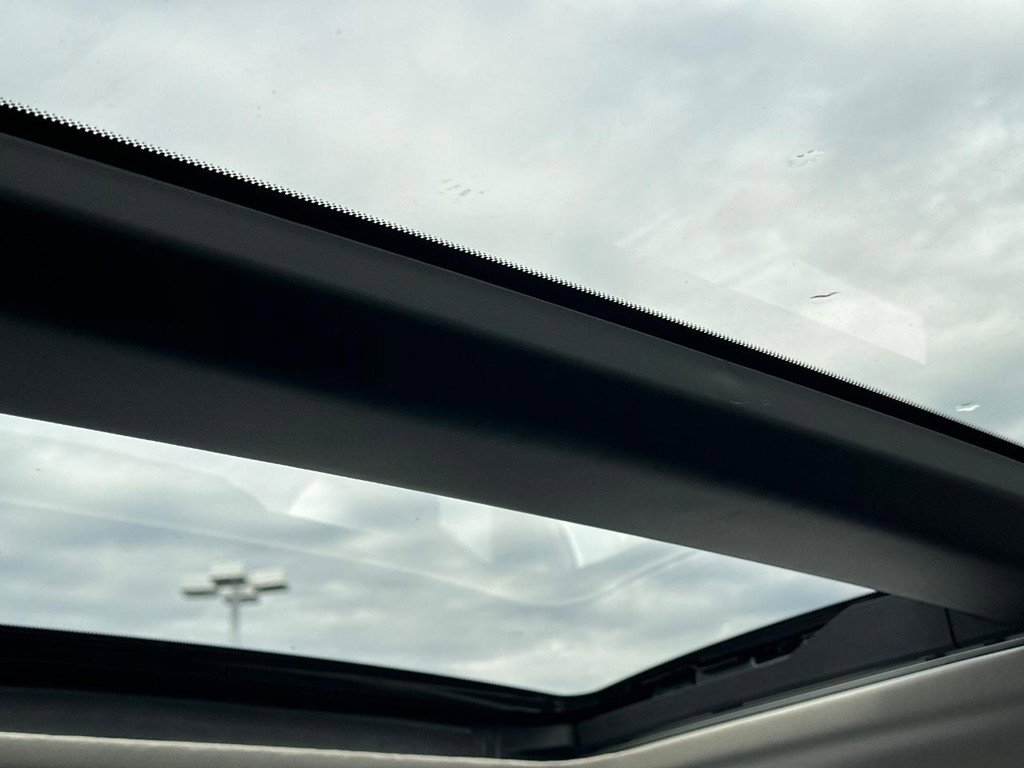 Certified 2025 MAZDA CX-50 AWD 2.5 S w/ Premium Package image 12