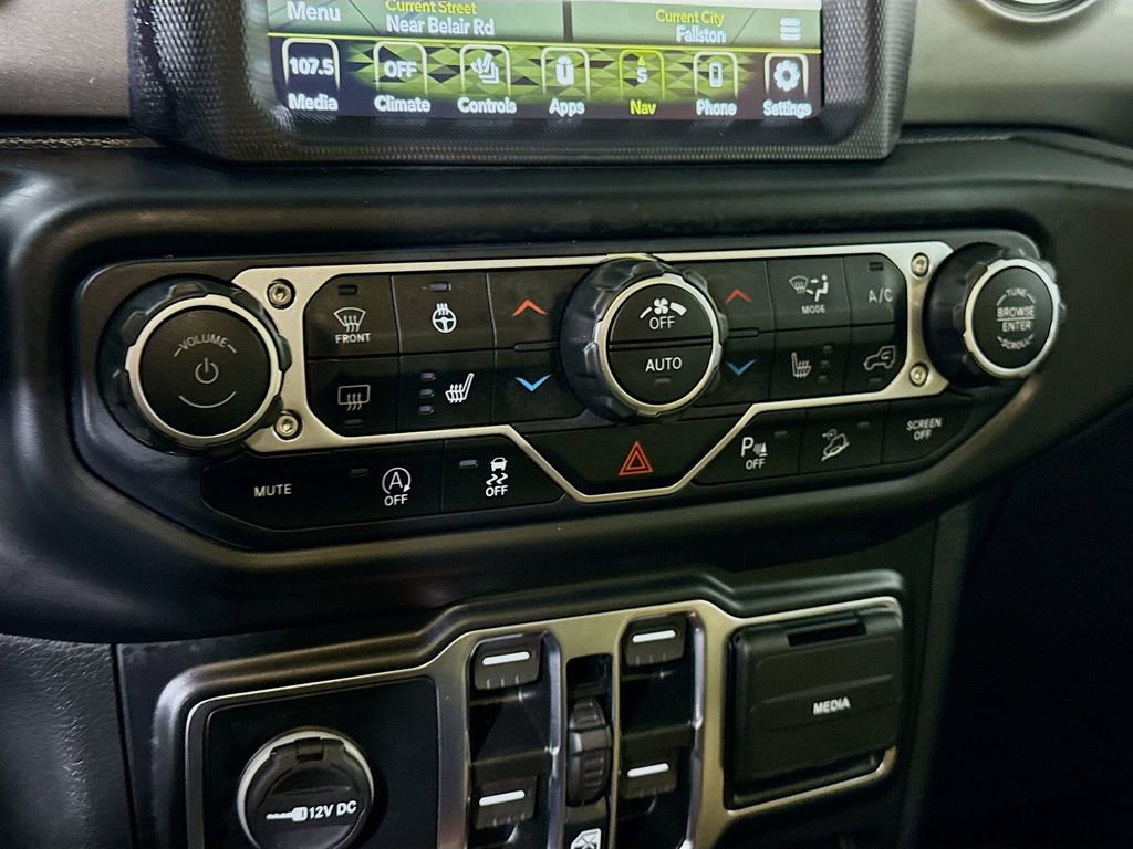 Used 2020 Jeep Wrangler Unlimited Sahara image 10