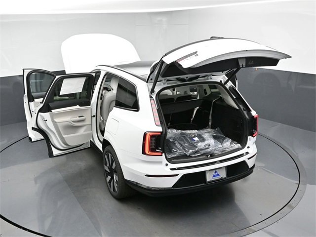 New 2025 Volvo EX90 Plus w/ Protection Package Premier image 47