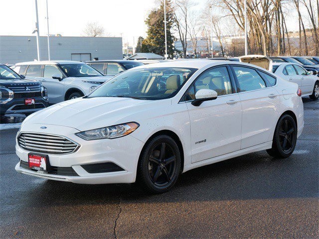 Used 2017 Ford Fusion SE image 3