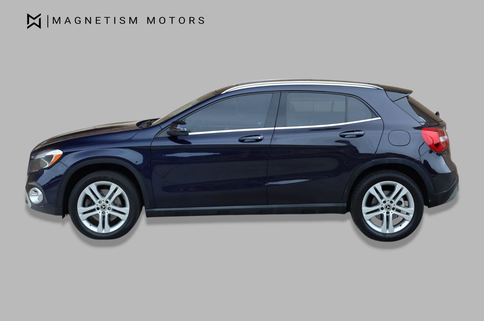 Used 2018 Mercedes-Benz GLA 250 4MATIC w/ Premium Package image 2