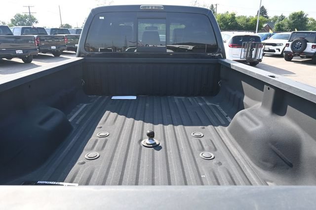 Used 2015 Ford F450 Platinum w/ FX4 Off Road Package AWD/4WD image 4